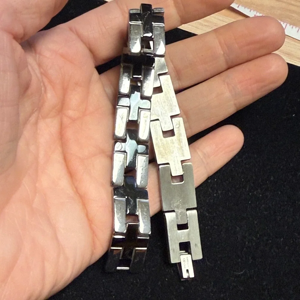 Mens Stainless Steel Interlocking Cross Link Bracelet Silver Black 8.5 Inch‎